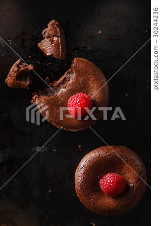 chocolate cake chocolate cake 30244236