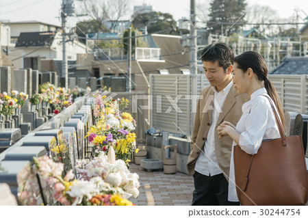 參觀墳墓 30244754