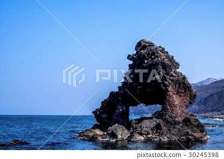 Window rock (Sotanona Town) Window rock (Sotanona Town) 30245398