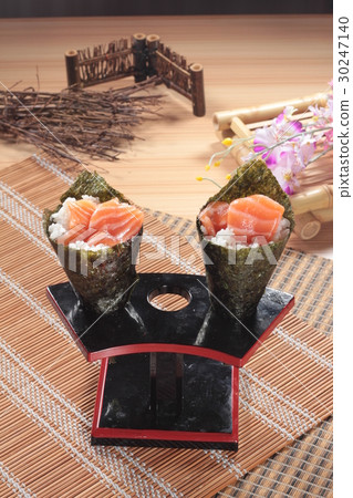 sushi roll sushi roll 30247140