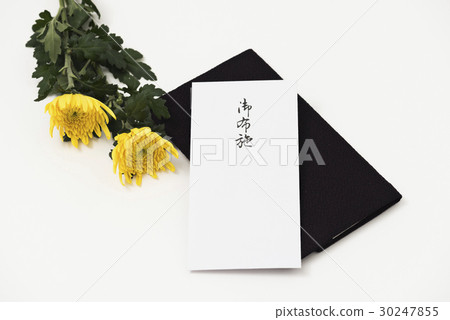 參觀墳墓 30247855