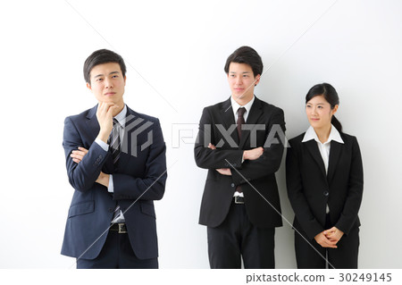 一個年輕的商業人士 30249145