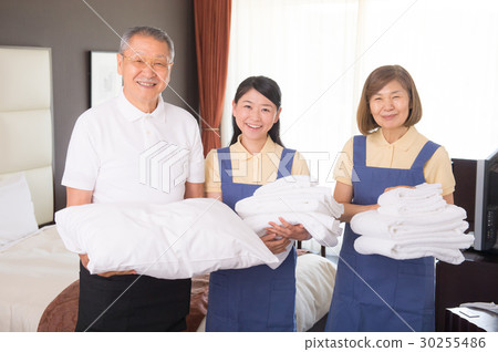 Hotel Room Staff Gender Hotel Room Staff Gender 30255486
