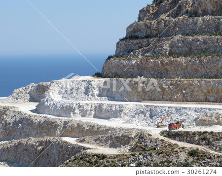 Gypsum quarry  30261274