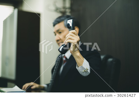 電話 老闆 上司 30261427