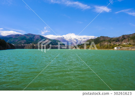 Lake Akatani and full tide of the Tanigawa 30261623
