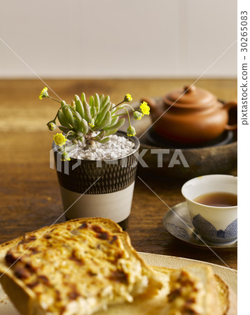 Toast Toast 30265083