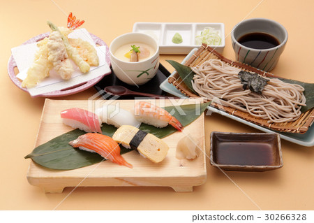 Japanese set meal 30266328
