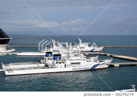 日本海岸警衛隊的巡邏艦,部署在石垣島,以保護尖閣群島的安全 日本海岸警衛隊的巡邏艦,部署在石垣島,以保護尖閣群島的安全 30270274