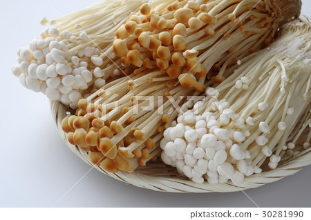 Enoki mushrooms 30281990