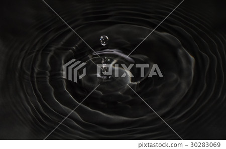 Abstract water bubbles light illumination backgrou 30283069