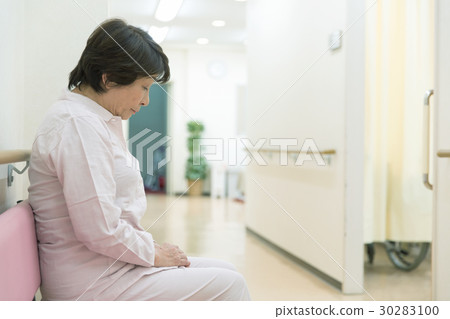 高級婦女住院治療 30283100