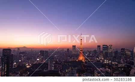 東京鐵塔和東京中心晚上風景 東京鐵塔和東京中心晚上風景 30283186