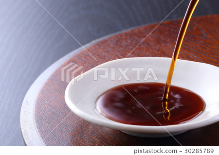 倒醬油 30285789