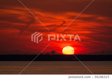 Sunset Tokyo Bay, sunset in Tokyo Bay 30286325