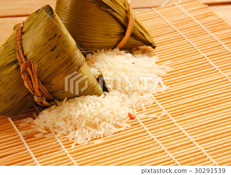 Asian Chinese rice dumplings or zongzi Asian Chinese rice dumplings or zongzi 30291539