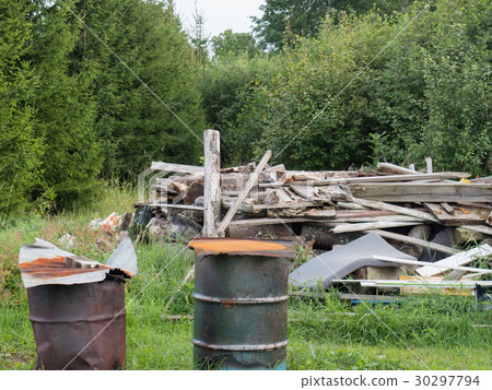 Garbage dump  30297794