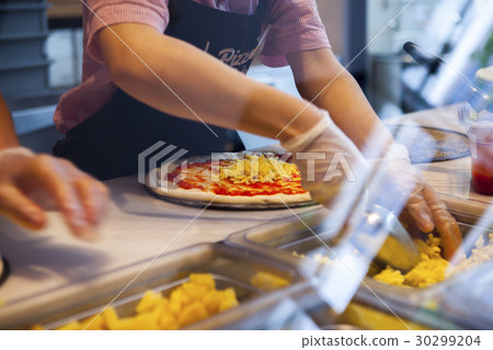  皮香腸，吉田立香腸，食品，比薩，意大利比薩，食品，比薩，意大利比薩 30299204