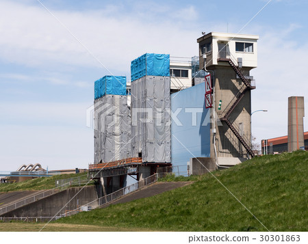 Renovation work of floodgates Renovation work of floodgates 30301863