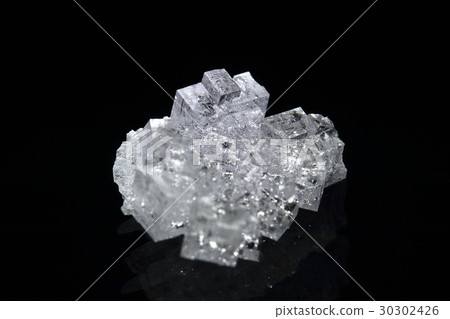 鹽的水晶 30302426