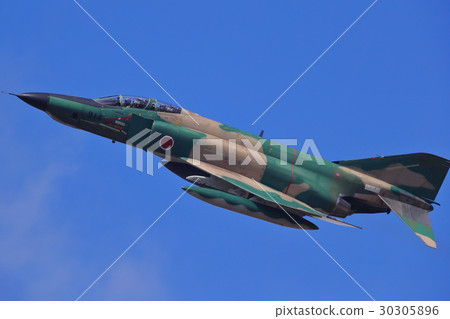 空中自衛隊戰鬥機起飛RF-4E 30305896