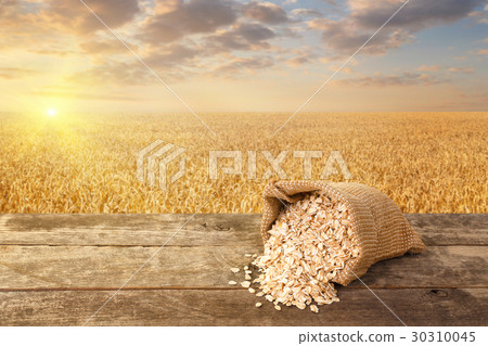 oat flakes in sack on table 30310045
