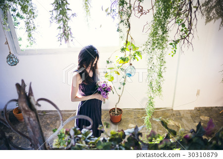 Women with green and bouquet Women with green and bouquet 30310879