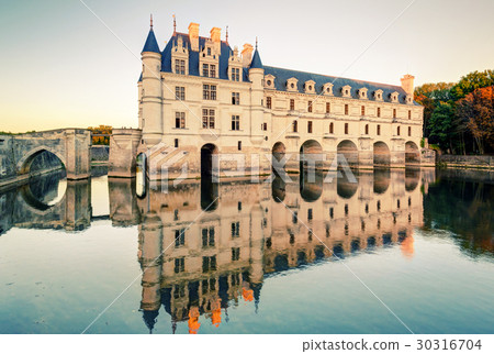 The Chateau de Chenonceau at sunset, France 30316704