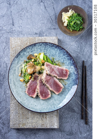 Tuna Tataki with Vegetable Tuna Tataki with Vegetable 30317108
