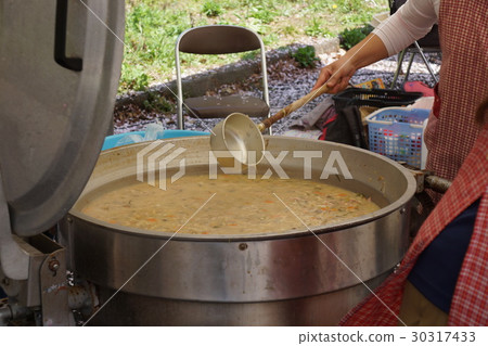 In the marathon event of the outdoor event, we will act as a soup of big pan In the marathon event of the outdoor event, we will act as a soup of big pan 30317433