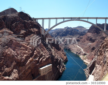 胡佛水壩和科羅拉多河 30318900