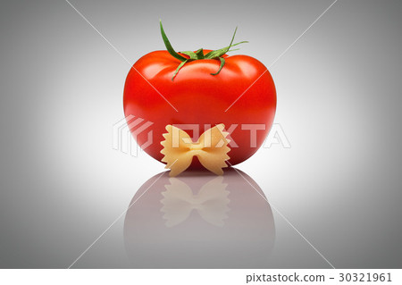 Quite an imposing sir tomato. 30321961