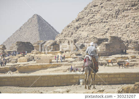 Great Egyptian pyramids in Giza, Cairo 30323207