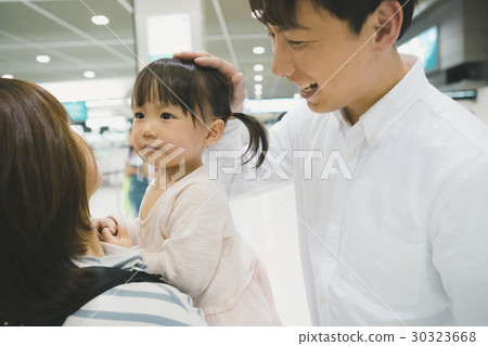 機場 家庭旅行 成田機場 30323668