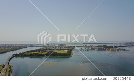 Lake Hamana 30325448