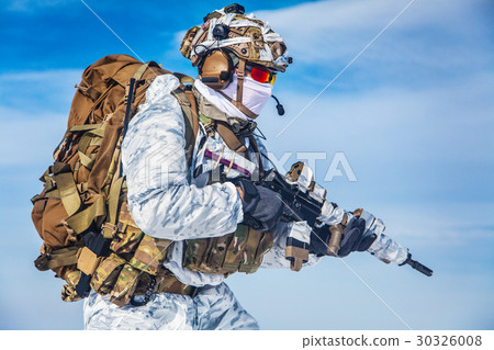 Winter arctic mountains warfare Winter arctic mountains warfare 30326008