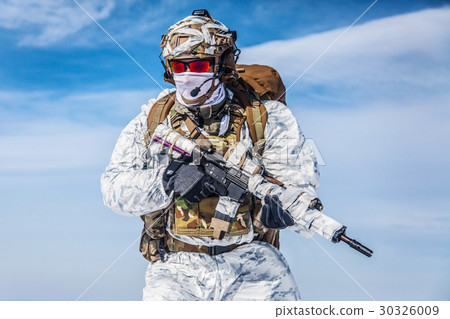 Winter arctic mountains warfare 30326009