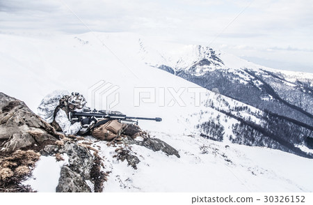 Winter arctic mountains warfare 30326152