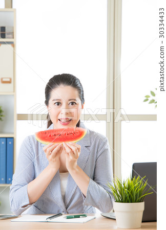 do you enjoy the time in office, let's have fun do you enjoy the time in office, let's have fun 30334433