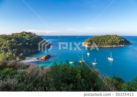 Naiharn bay with yatch boat at windmill viewpoint 30335413