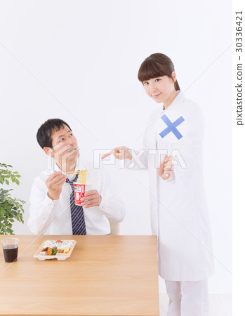 Middle businessman and dietician 30336421