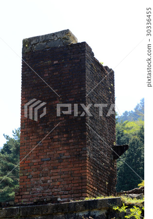 Industrial heritage of Besshi Copper Mountain "Dongping" Trace of the cableway stop 30336455