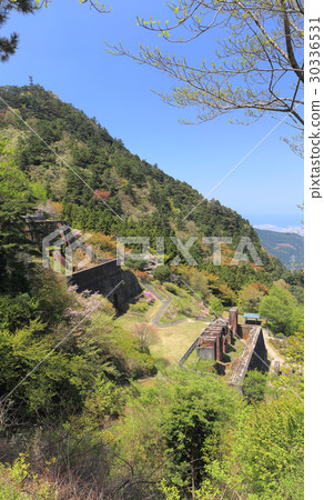 Industrial heritage of Besshi Copper Mountain "Dongpyeong" trace of the cableway trail and trace of the mining depot Industrial heritage of Besshi Copper Mountain "Dongpyeong" trace of the cableway trail and trace of the mining depot 30336531