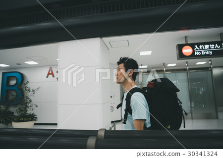 backpacker, backpackers, airport 30341324