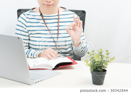 Business woman Business woman 30342844