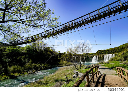 Hatassi瀑布懸索橋 30344901