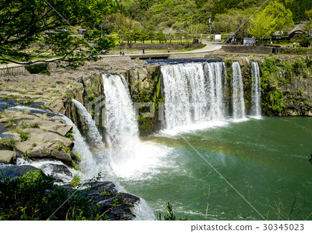 Hatassis waterfall rainbow 30345023