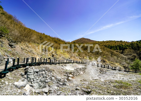 Komatsu Hell 30352016