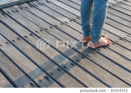 shadow of women shadow of women 30354352