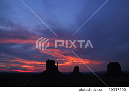 紀念碑谷美國·大圓圈的晨光 30357500